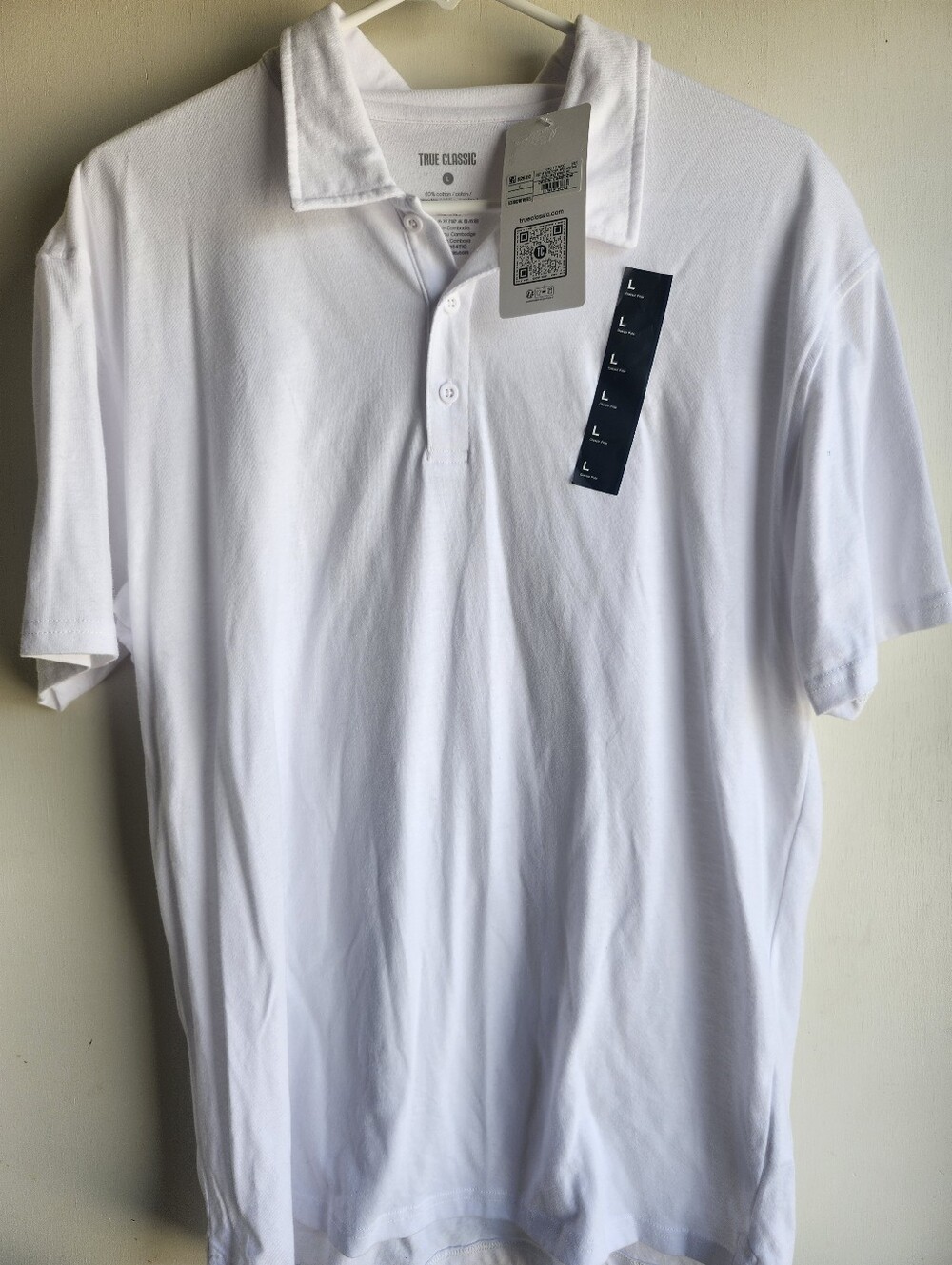 True Classic Size Large Mens Shirt